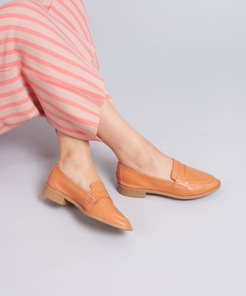 Mocassim Couro Vira - Cenoura