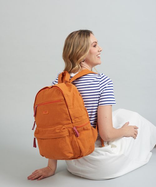 Mochila Basica Lisa - Cenoura
