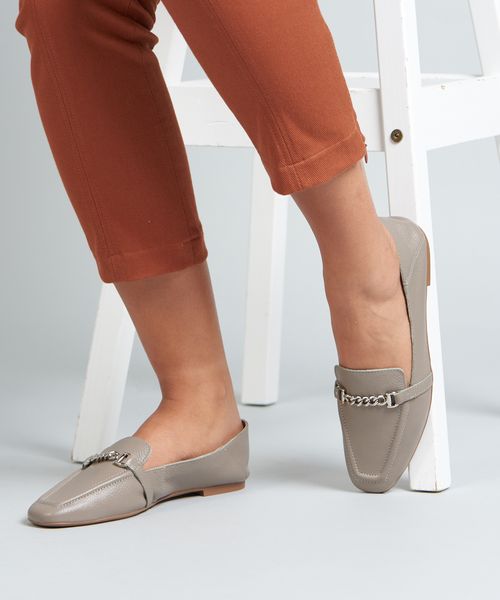 Mocassim Couro Elos Metal - Cinza