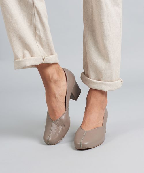 Scarpin Couro Nath - Cinza