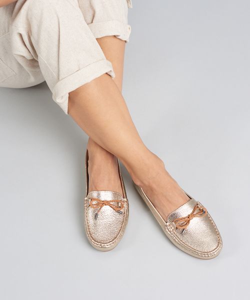 Mocassim Couro Detalhe - Prata Velho