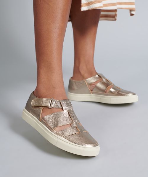 Tenis Couro Vazado Livia - Prata Velho