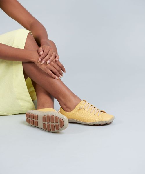 Tenis Perfuros Bicolor - Amarelo Lirio