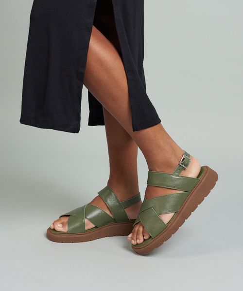 Flat Couro Marina - Verde Militar