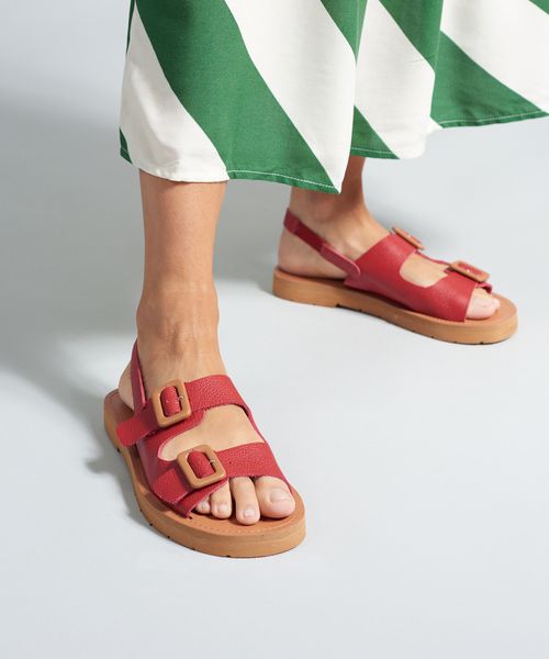 Rasteira Couro Fivelas - Vermelho