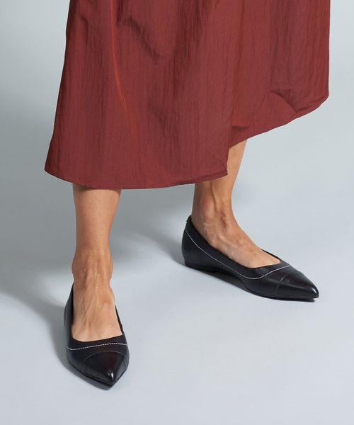 Sapatilha Bico Fino Pesponto - Preto