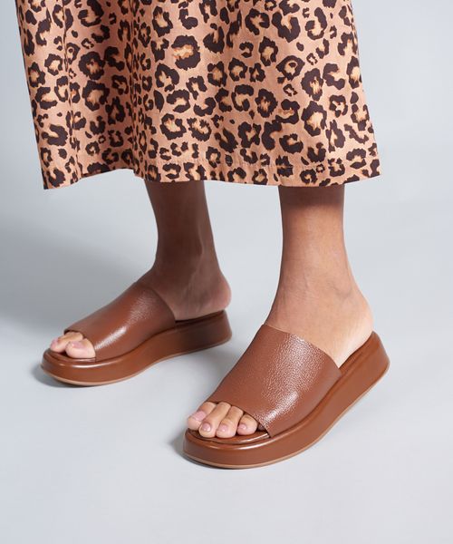 Flat Slide Couro Soul - Terra