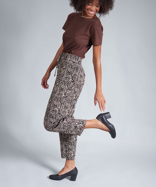 Scarpin Couro Recorte Sobreposto - Preto