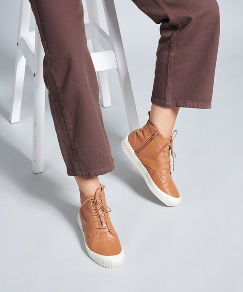 Bota Cano Medio Elis - Caramelo